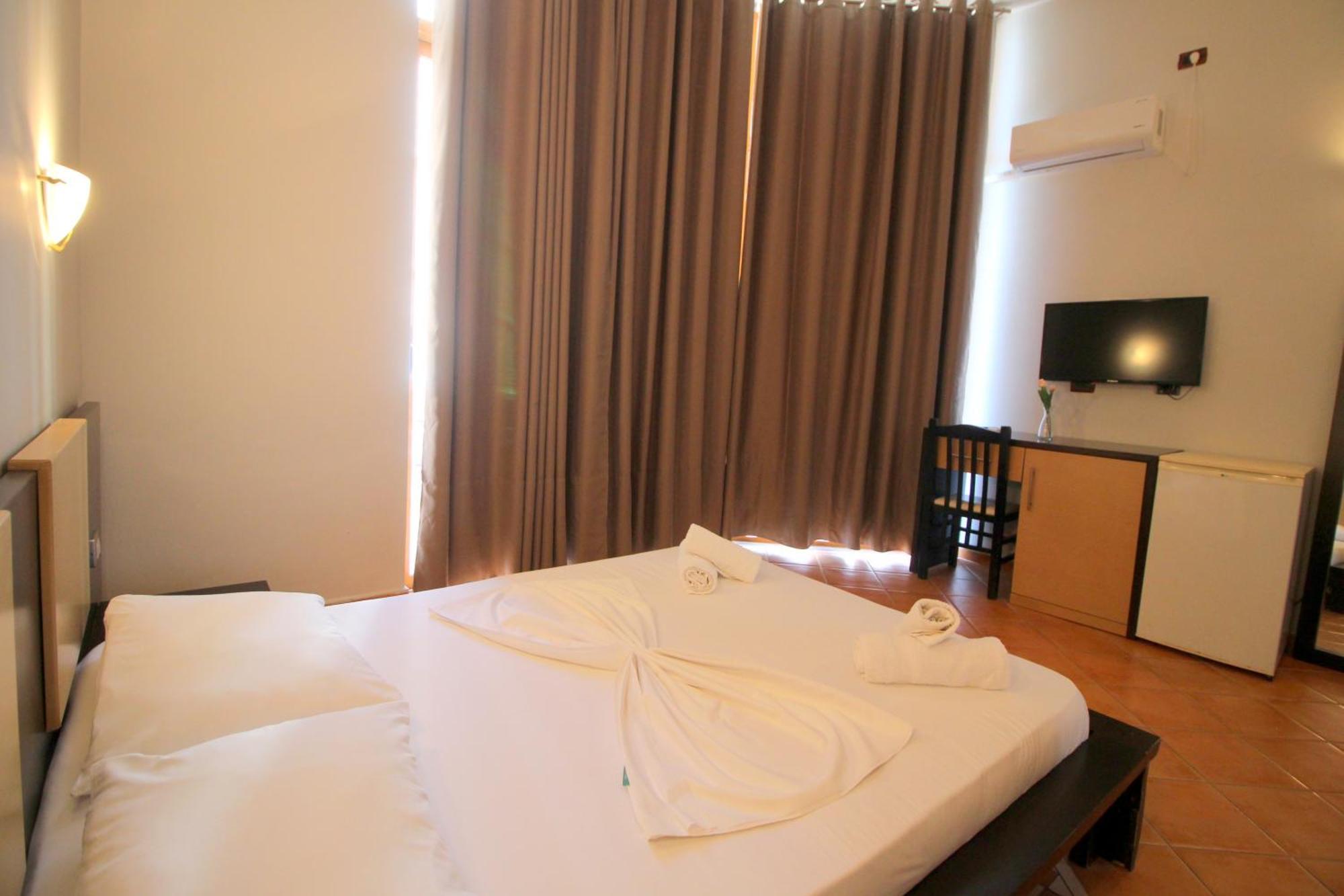 Hotel Ceka Saranda Zewnętrze zdjęcie